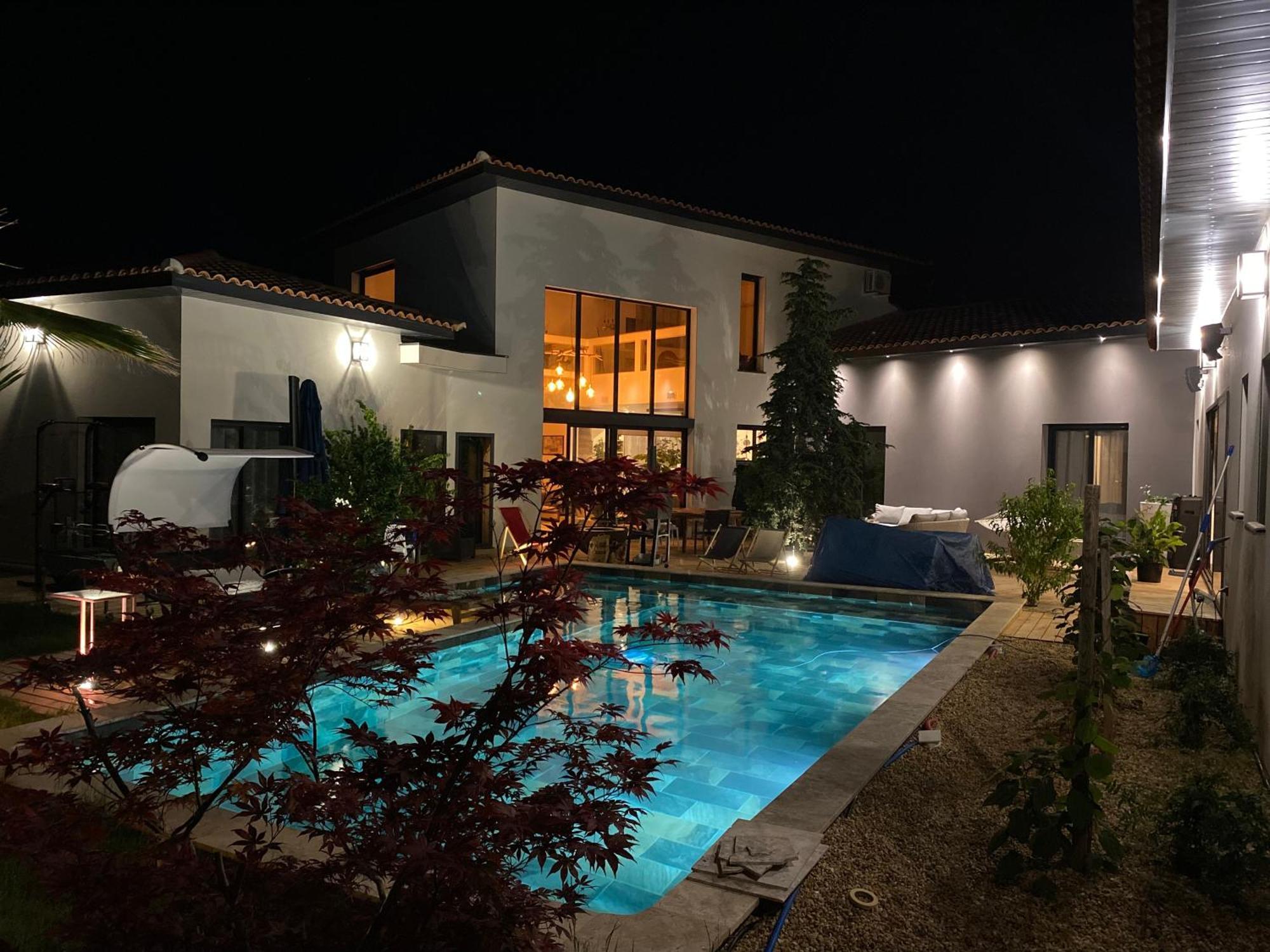 Maison à Proximité De La Rivière Réals *